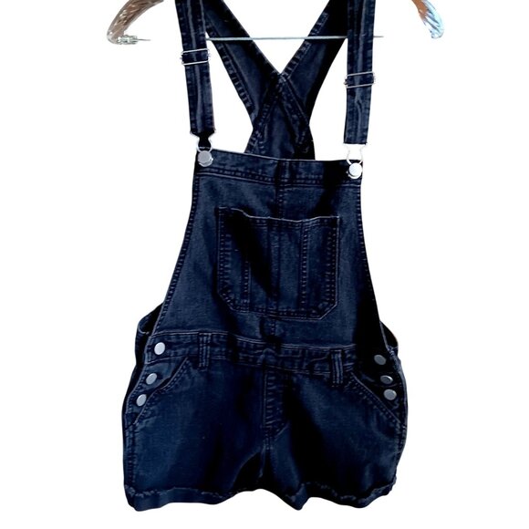Women's Black Denim Overalls Medium No Boundaries M (7-9) Relaxed Fit Shorts - Picture 1 of 4